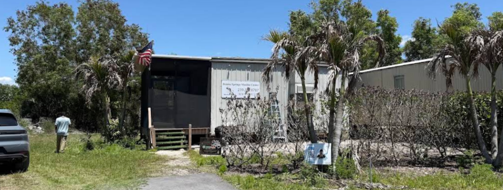 Exterior view of Bonita Springs Islamic Center Bonita Springs building